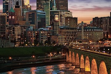 Minneapolis River Walk: A Self-Guided Audio Tour