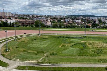 Life-size 9-hole Mini Golf in Toulouse