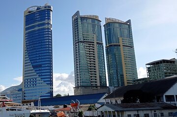 Dar Es Salaam City Tour (Full Day With Private Guide And Car)