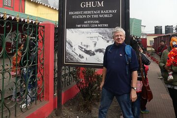 Colonial Heritage Walking Tour in Darjeeling