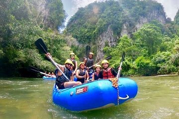 Tour to Río Claro and La Caverna del Cóndor