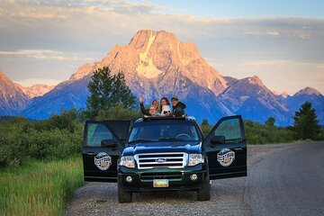 Sunset 4-Hour Grand Teton Wildlife Adventure
