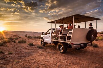 Secret Antelope Canyon and Horseshoe Bend Tour from Page