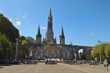Private guided tours of Lourdes