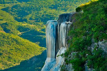 Hierve el Agua Guided Full Day Tour in Oaxaca