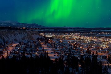 4-Day Whitehorse Northern Lights tour with roundtrip tickets from Vancouver