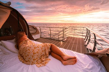 2-Day Great Barrier Reef: Reefsleep Experience