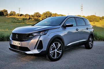 Departure Private Transfer from Le Gosier to Pointe a Pitre Airport by SUV