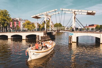 Amsterdam Open Boat Canal Cruise with Live Guide and Onboard Bar