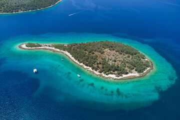 Private Boat Trip through Sibenik Archipelago