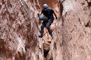 Half Day Canyoneering Tour in Egypt Slot Canyon