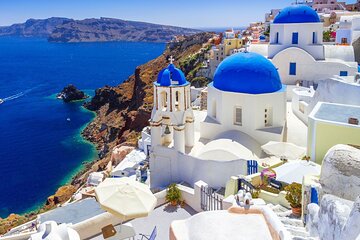 Santorini Private Highlights Tour with local guide