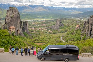 Meteora Monasteries Half-Day Small Group Tour with Transport