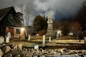 90-minute Ghost Walking Tour in Bar Harbor