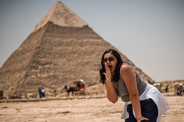 Private guided tour to Giza Pyramids, and Great Sphinx