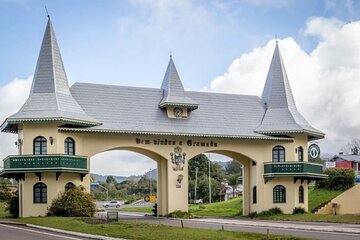 Private Premium Transfer from Porto Alegre to Gramado or Canela