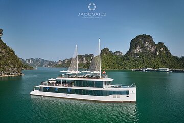 Jadesails Cruise - The Most Luxurious Day Cruise in Halong Bay & Lan Ha Bay