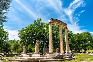 Small group Katakolon to Olympia tour