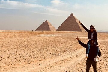 Private Day Tour to Pyramids and Lunch Cruise from El Sokhna Port