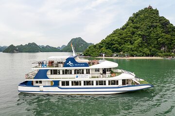 BEST SELLER - Halong 5 Star Day Cruise: Buffet Lunch, Wine& Fruit