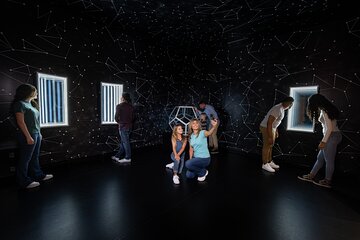 Paradox Museum - Experience the Impossible