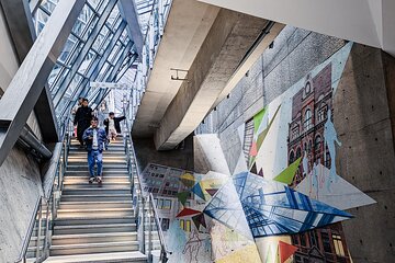 Montreal's RESO Underground City + Downtown Tour by MTL Detours