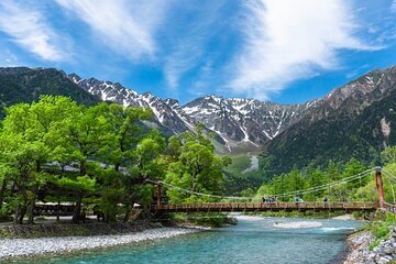 1-Day Tour from Nagano and Matsumoto Kamikochi & Matsumoto Castle