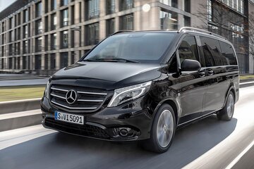 Private Transfer: Stuttgart to Stuttgart Airport STR by MB Van