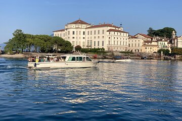 Stresa: 1-Day 3 Borromean Islands Hop-On Hop-Off Boat Tour