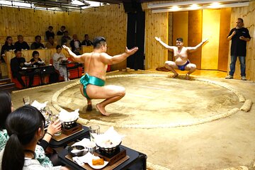 Tokyo Sumo Practice Show with Chicken Hot Pot and Photo