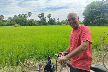  Cycling around the Village and Countryside-Half Day Morning 