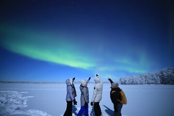 Aurora trip and Snowshoes in Lake Rautusjarvi